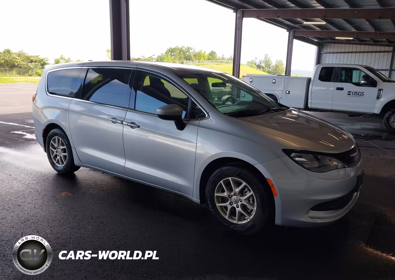 2022 Chrysler Voyager Lx – zdjęcie 1 z 21