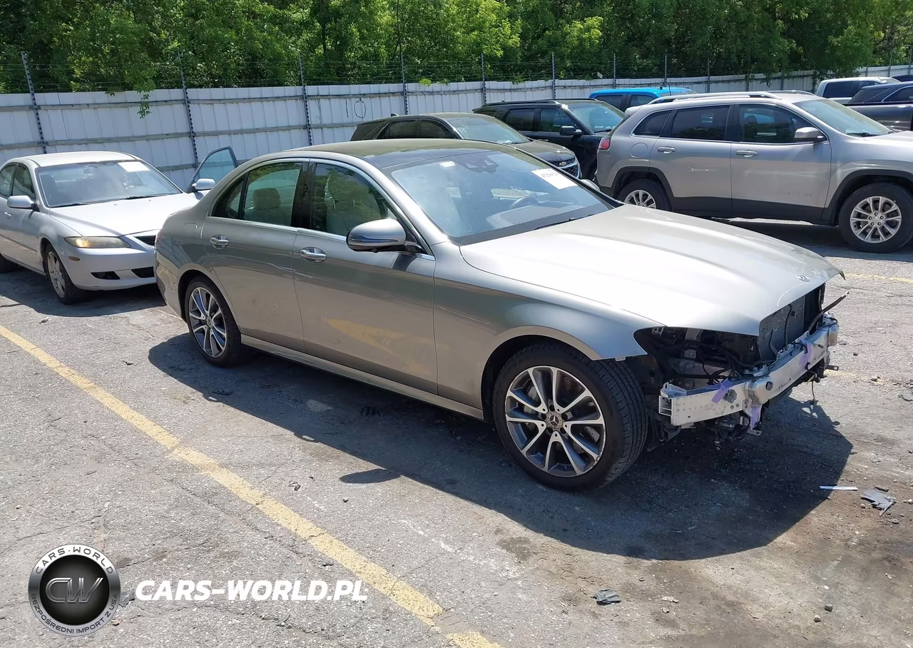 2022 Mercedes-Benz E 450 4Matic – zdjęcie 1 z 16