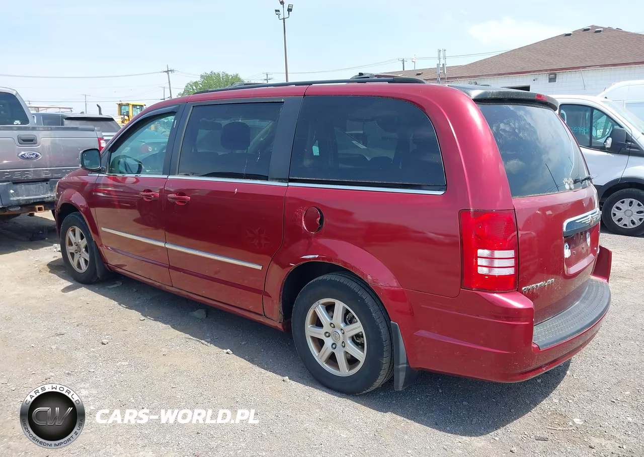 2010 Chrysler Town & Country Touring Plus VIN:2A4RR8D1XAR397880 - 3