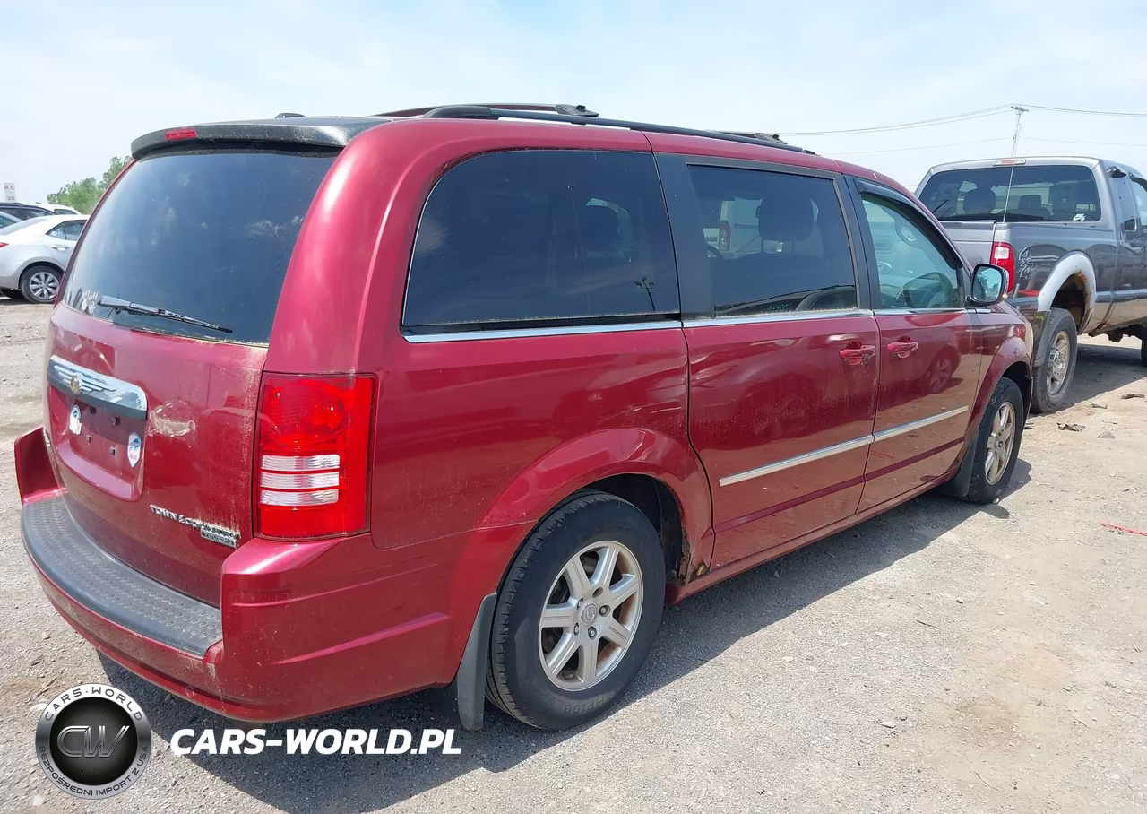 2010 Chrysler Town & Country Touring Plus VIN:2A4RR8D1XAR397880 - 4