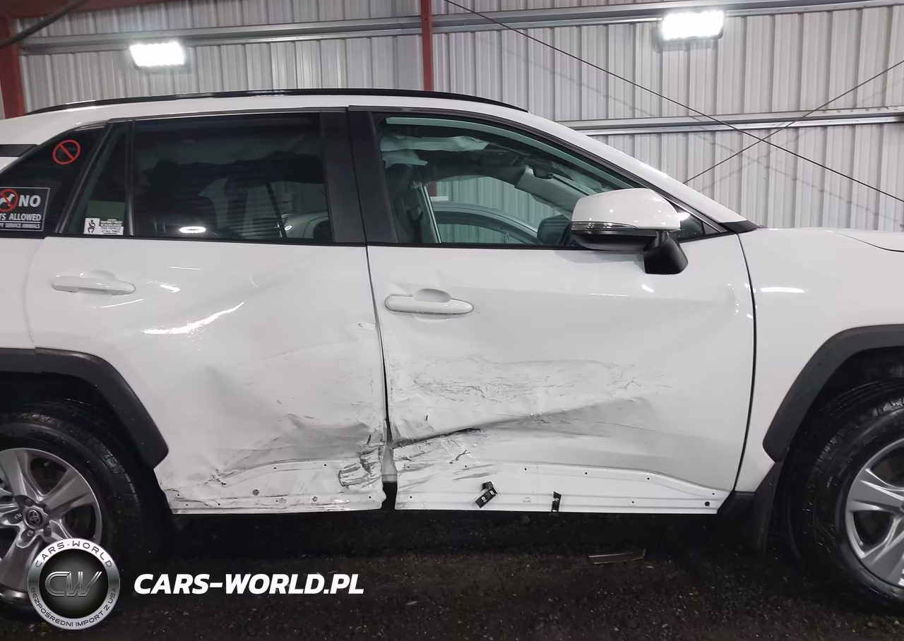 2025 Toyota Rav4 Xle VIN:2T3P1RFV3SW544056 - 13