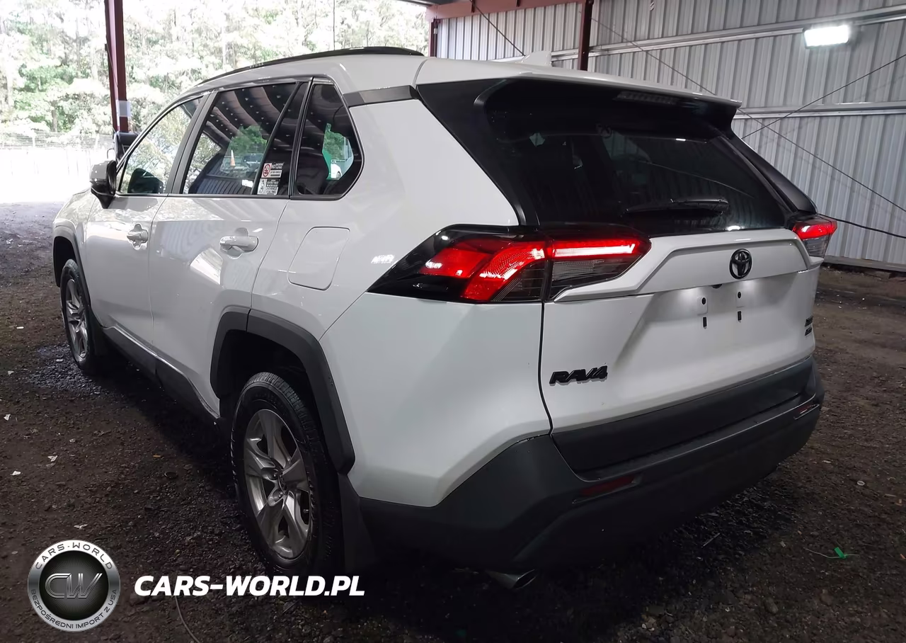2025 Toyota Rav4 Xle VIN:2T3P1RFV3SW544056 - 3