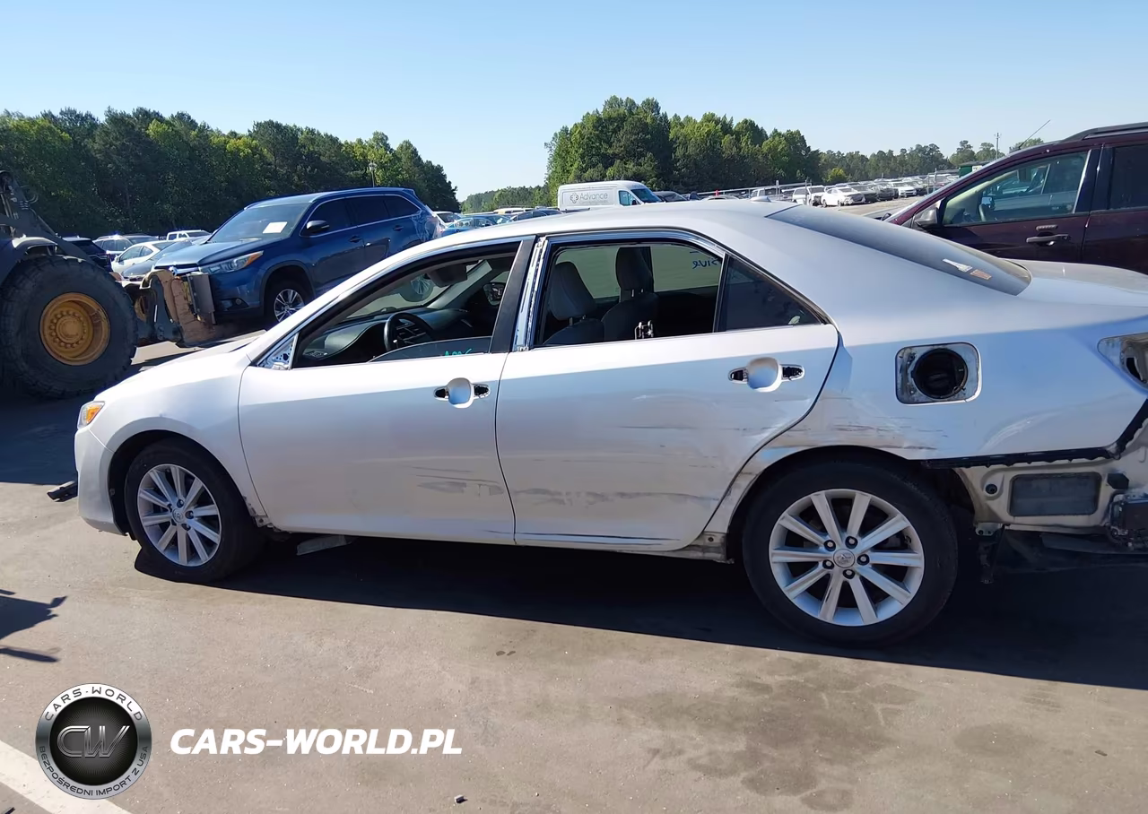 2013 Toyota Camry Xle VIN:4T1BF1FK2DU707892 - 15