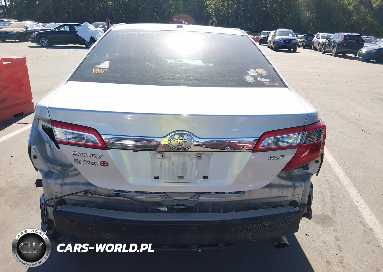 2013 Toyota Camry Xle VIN:4T1BF1FK2DU707892 - 17