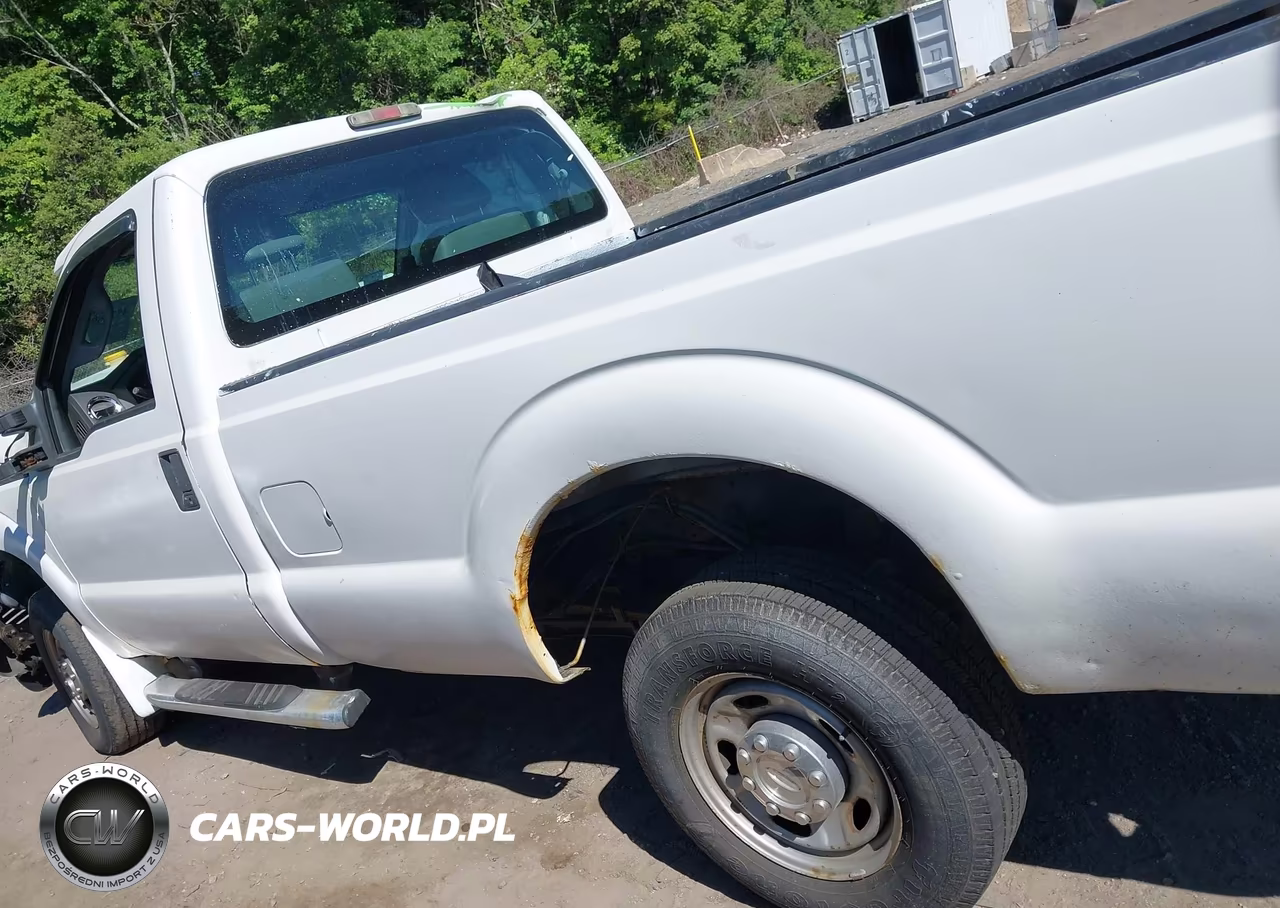2011 Ford F-250 Xl VIN:1FTBF2B65BEC23239 - 14