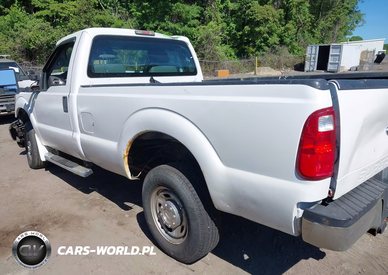 2011 Ford F-250 Xl VIN:1FTBF2B65BEC23239 - 3