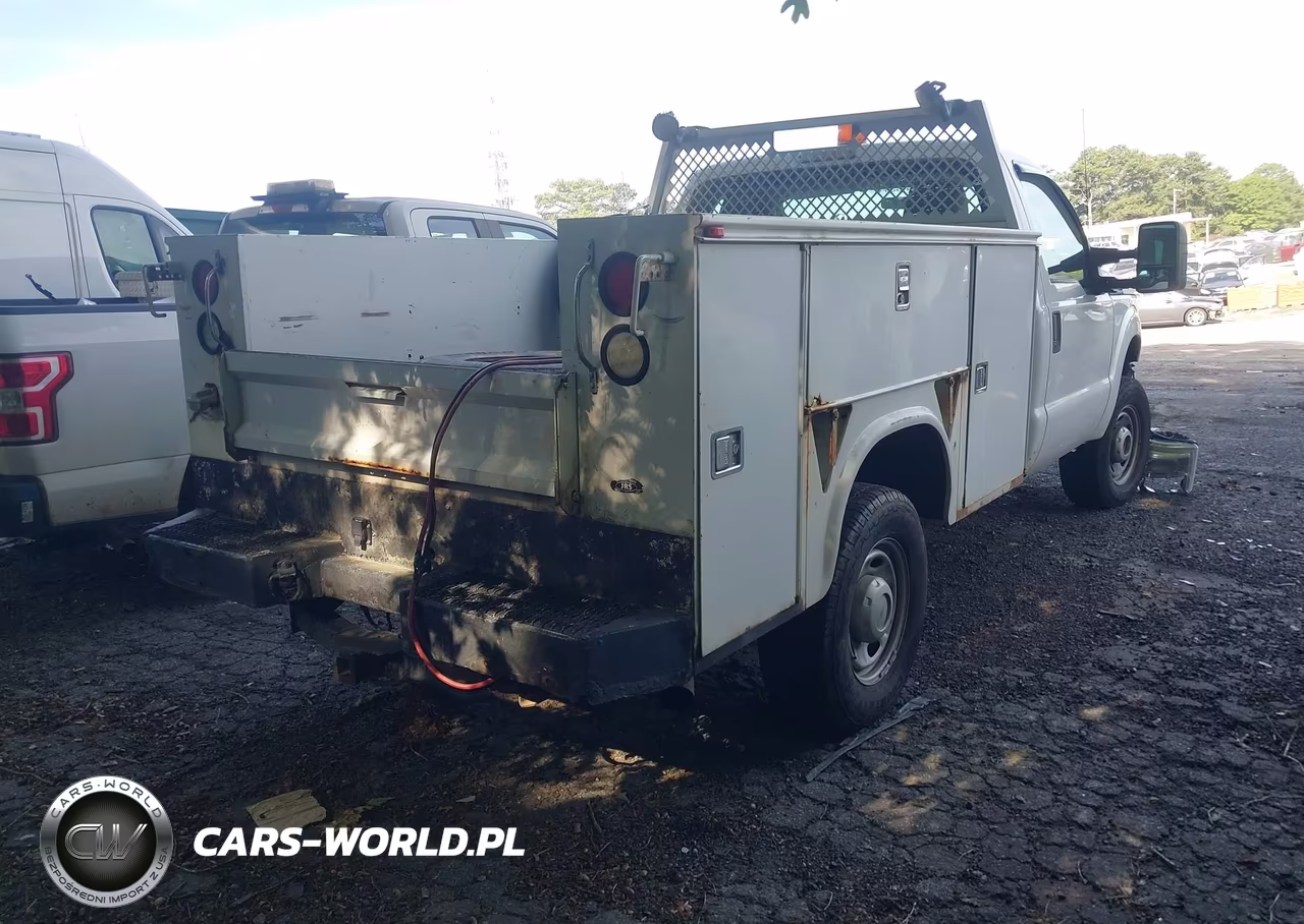 2012 Ford F-250 Xl VIN:1FDBF2B63CEC50856 - 4