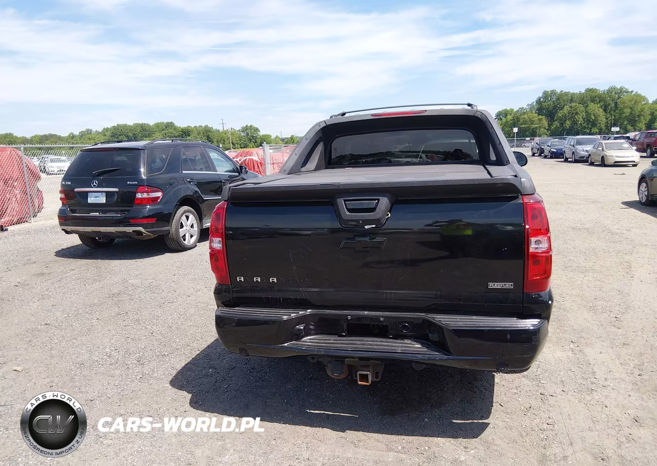2010 Chevrolet Avalanche 1500 Ltz VIN:3GNVKGE08AG118335 - 16