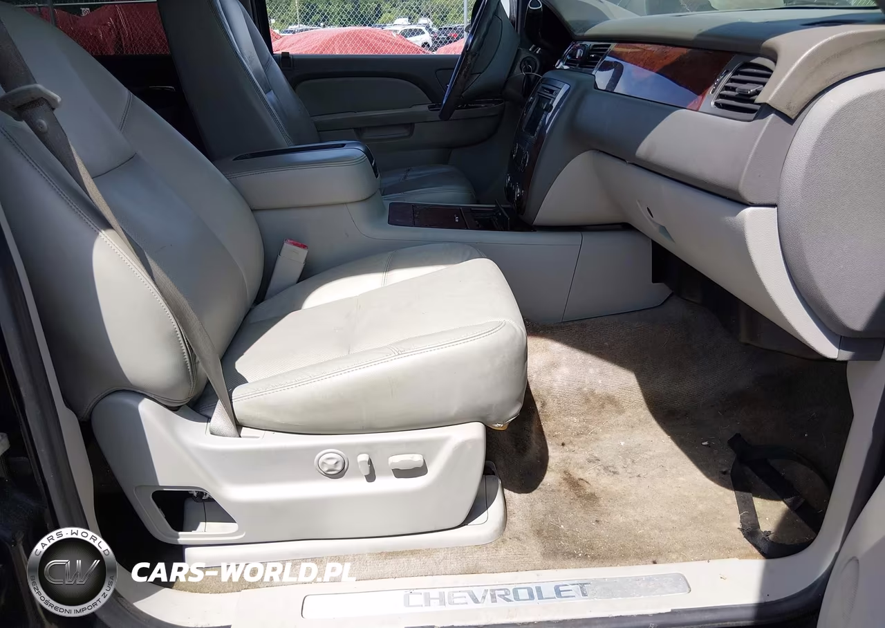 2010 Chevrolet Avalanche 1500 Ltz VIN:3GNVKGE08AG118335 - 5