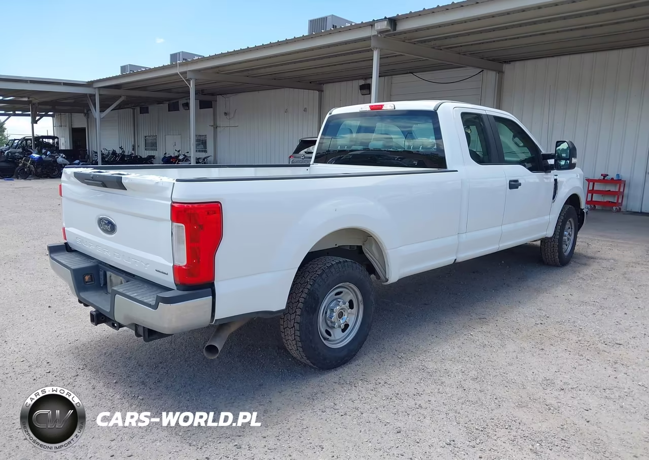 2018 Ford F-250 Xl VIN:1FT7X2A68JEC83907 - 4