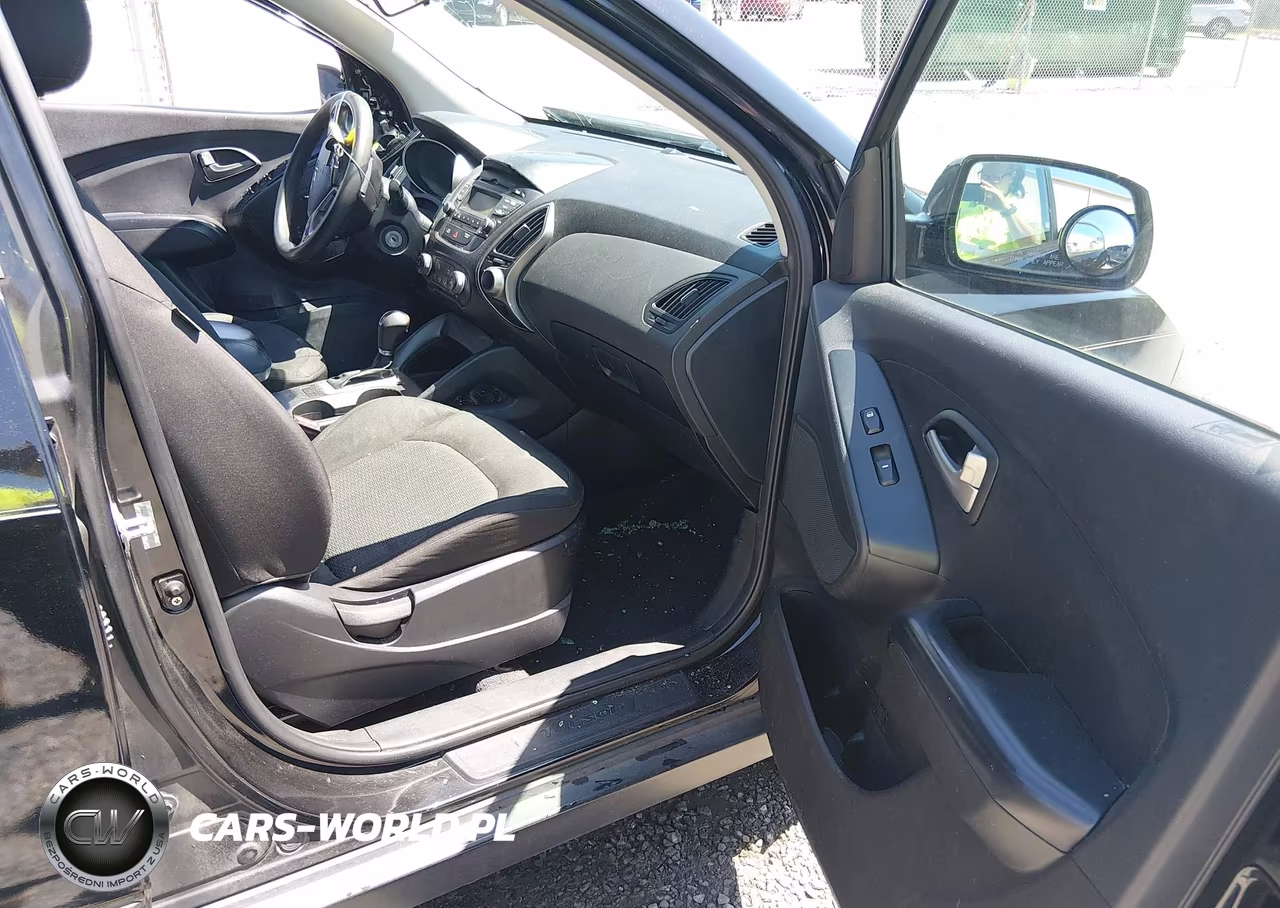 2015 Hyundai Tucson Gls VIN:KM8JT3AF7FU033736 - 5