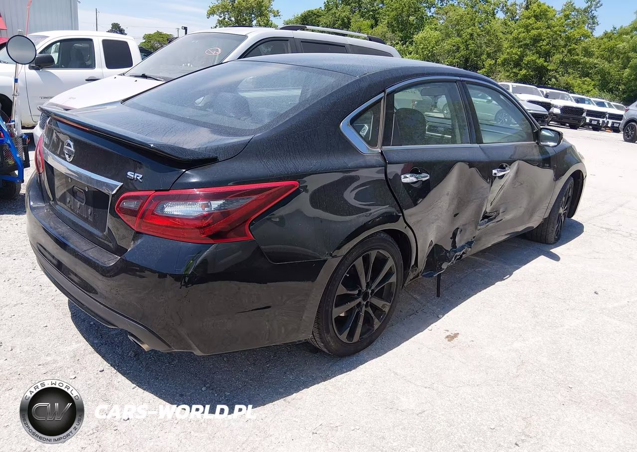 2017 Nissan Altima 2.5 Sr VIN:1N4AL3AP3HC205076 - 4