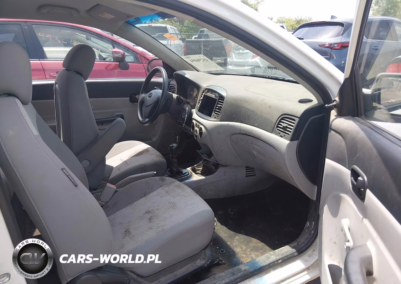 2009 Hyundai Accent Gs VIN:KMHCM36C79U119122 - 5
