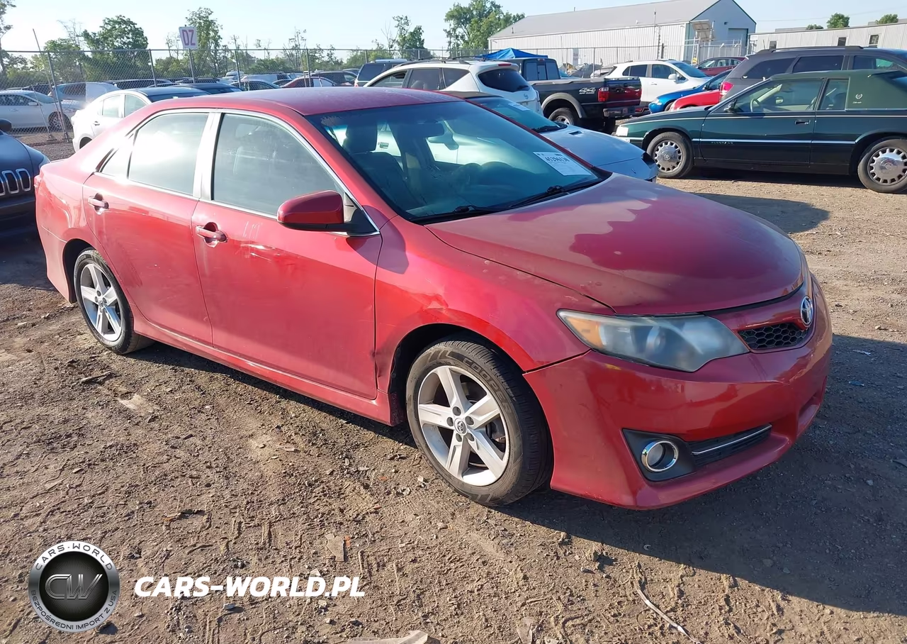 2013 Toyota Camry Se – zdjęcie 1 z 16