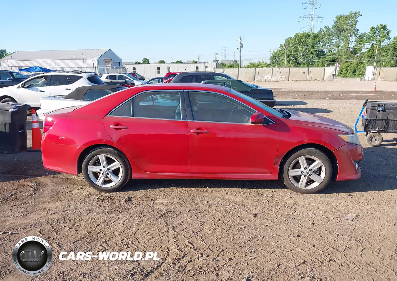 2013 Toyota Camry Se VIN:4T1BF1FK7DU722775 - 13