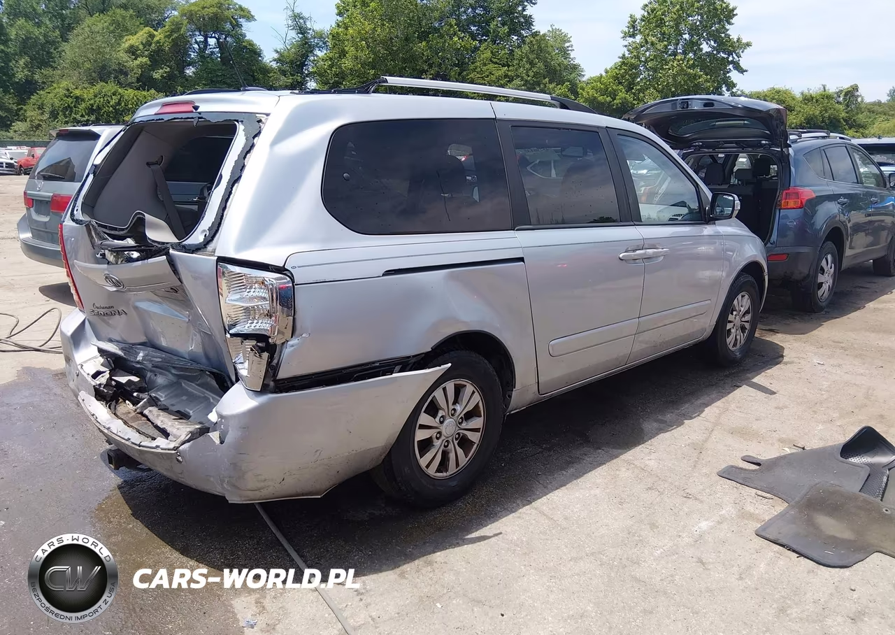 2011 Kia Sedona Lx VIN:KNDMG4C73B6381940 - 4