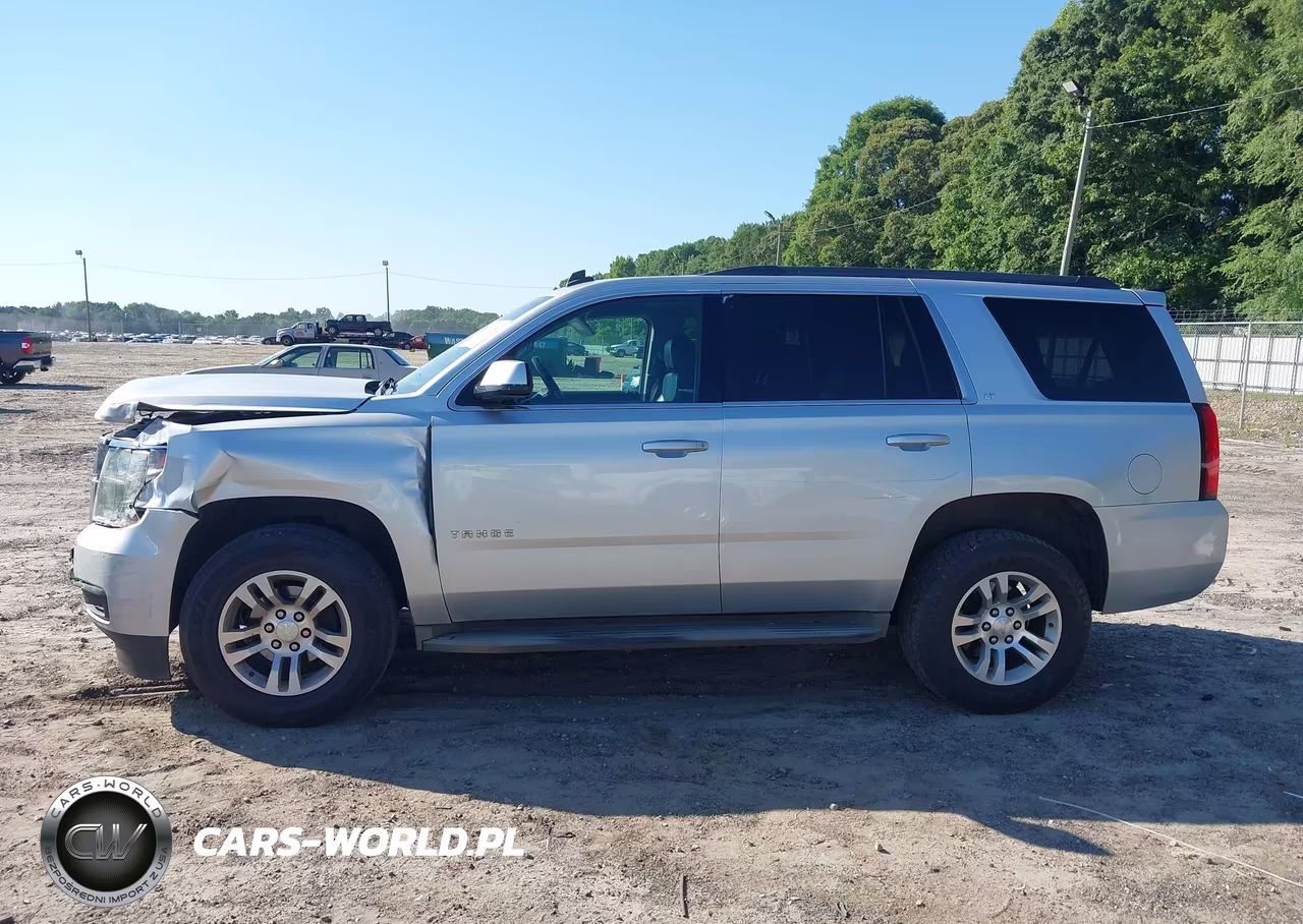 2015 Chevrolet Tahoe Lt VIN:1GNSCBKCXFR167075 - 14