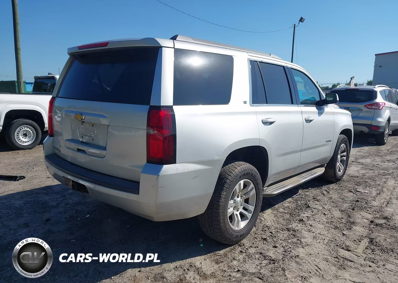 2015 Chevrolet Tahoe Lt VIN:1GNSCBKCXFR167075 - 4