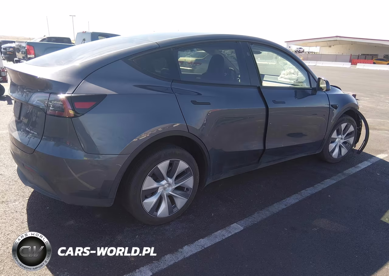 2023 Tesla Model Y Awd-Long Range Dual Motor All-Wheel Drive VIN:7SAYGDEE2PF923928 - 4