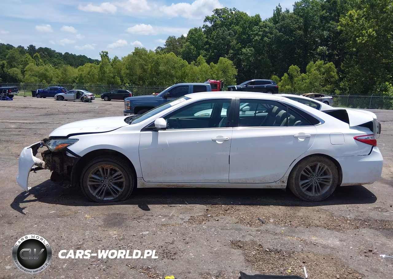 2016 Toyota Camry Se VIN:4T1BF1FK8GU172281 - 15