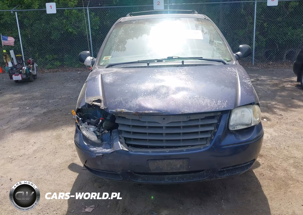 2005 Chrysler Town & Country Touring VIN:2C4GP54L65R356204 - 12
