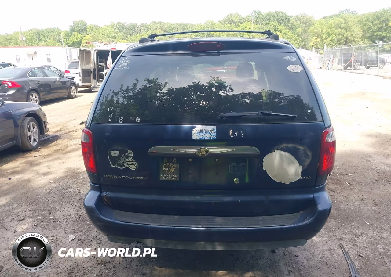 2005 Chrysler Town & Country Touring VIN:2C4GP54L65R356204 - 16