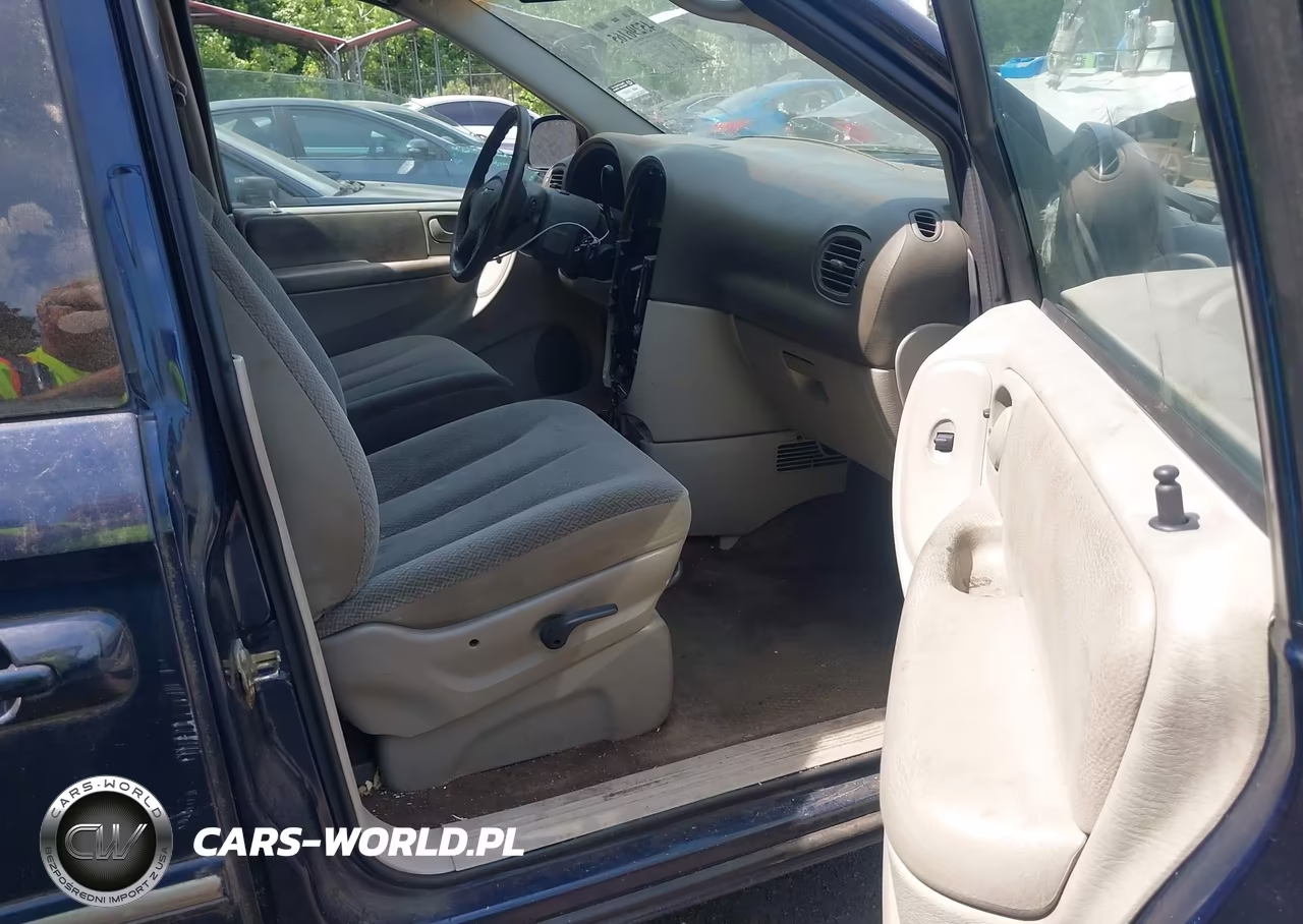 2005 Chrysler Town & Country Touring VIN:2C4GP54L65R356204 - 5
