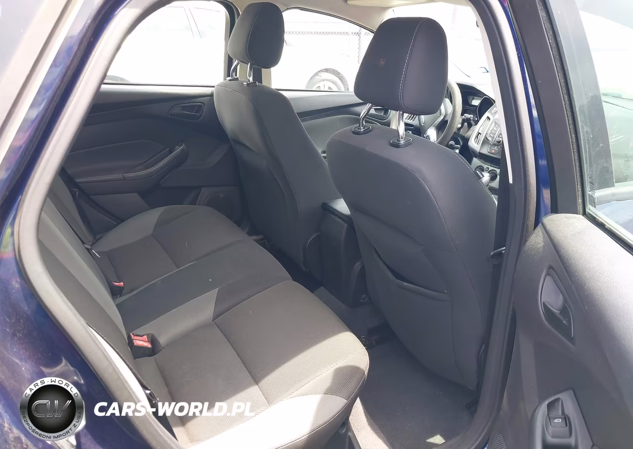 2012 Ford Focus Se VIN:1FAHP3K20CL105581 - 8