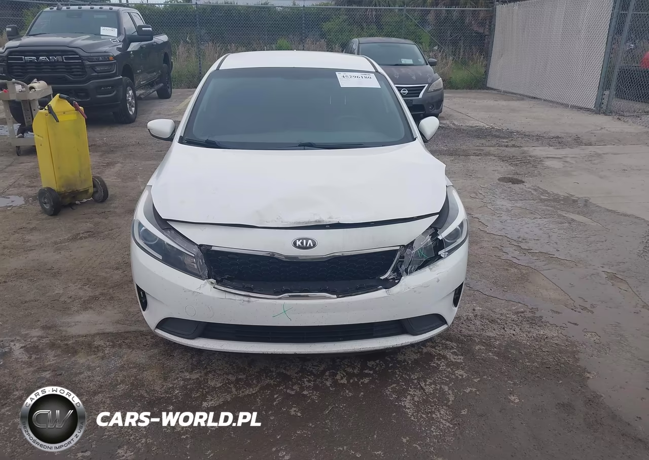 2018 Kia Forte Lx VIN:3KPFK4A77JE212667 - 12