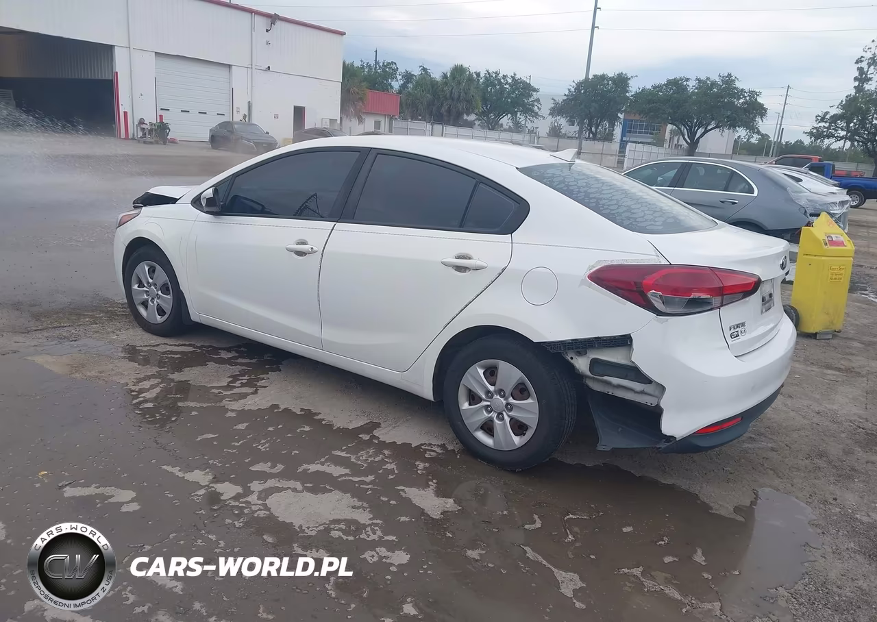 2018 Kia Forte Lx VIN:3KPFK4A77JE212667 - 3