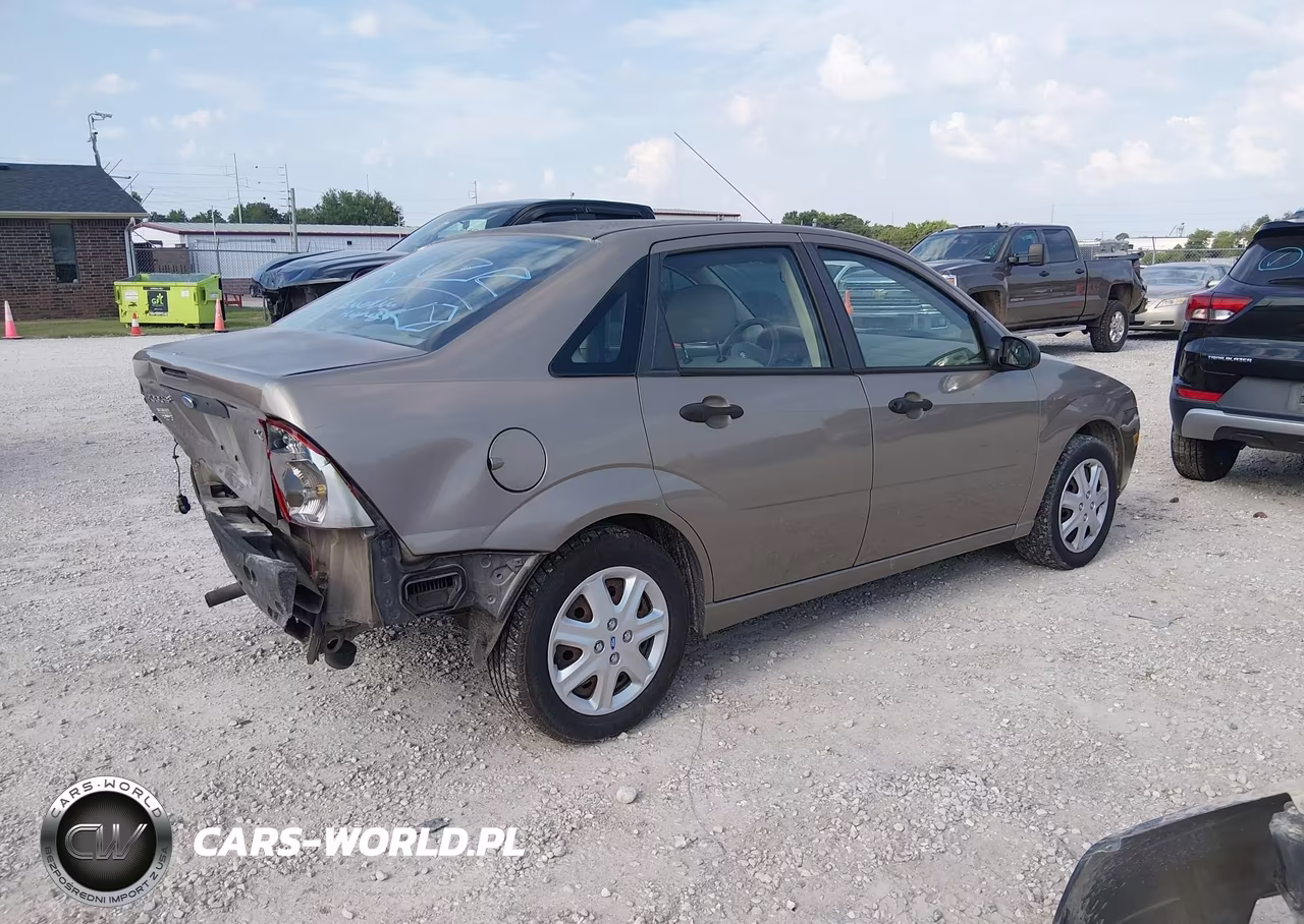 2005 Ford Focus Zx4 VIN:1FAFP34N65W179443 - 4