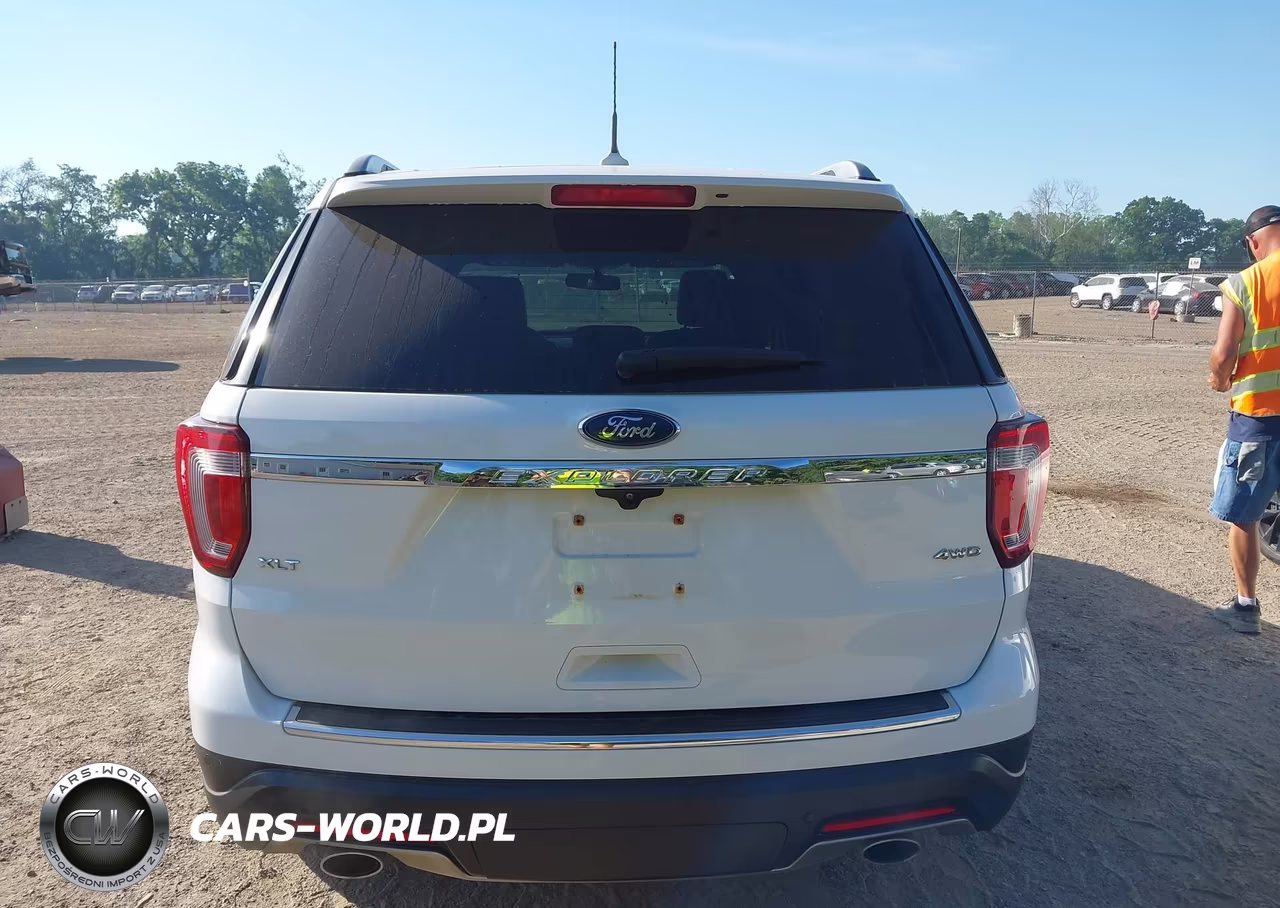 2018 Ford Explorer Xlt VIN:1FM5K8D84JGA24398 - 16