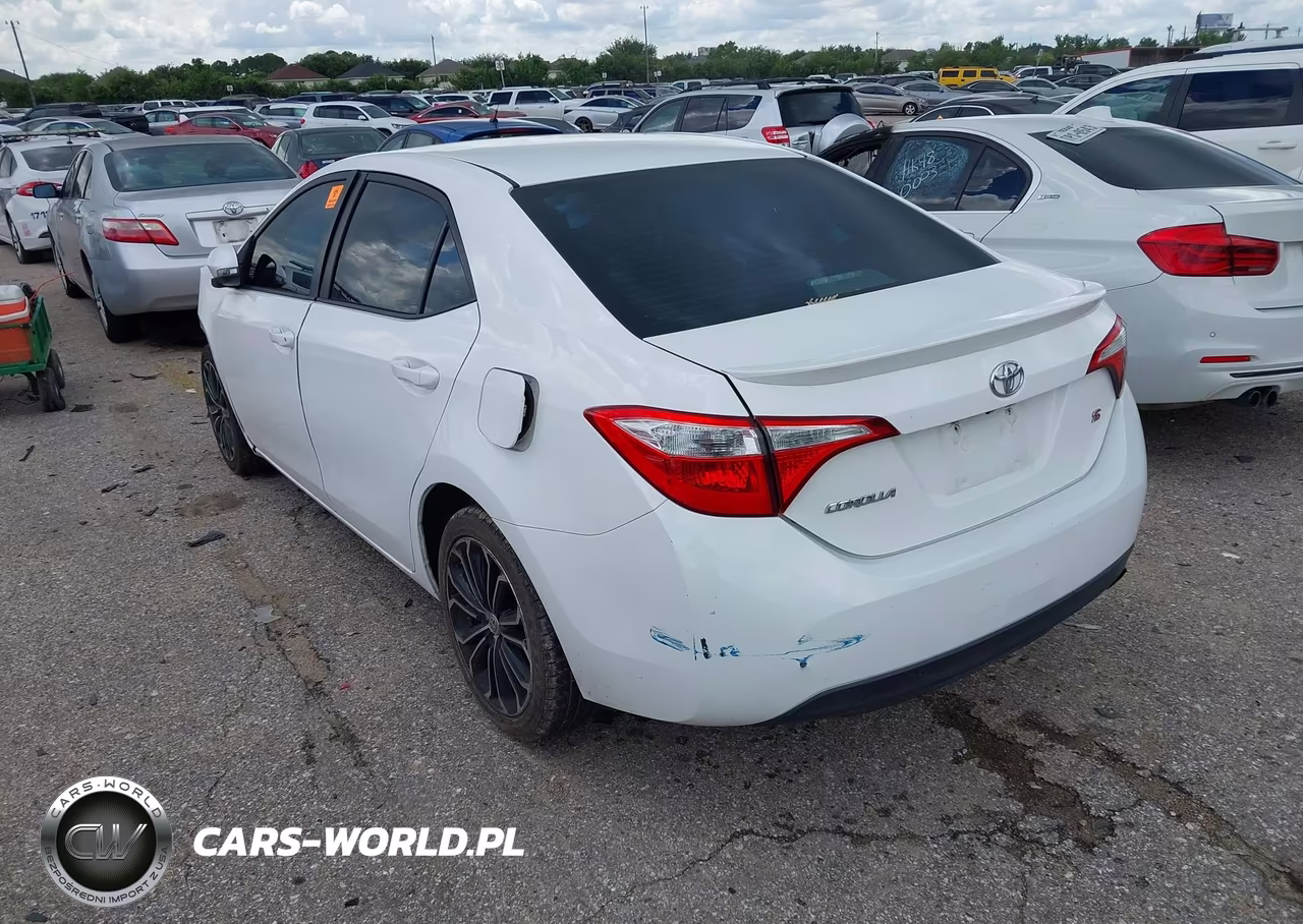 2016 Toyota Corolla S Plus VIN:5YFBURHE1GP489946 - 3
