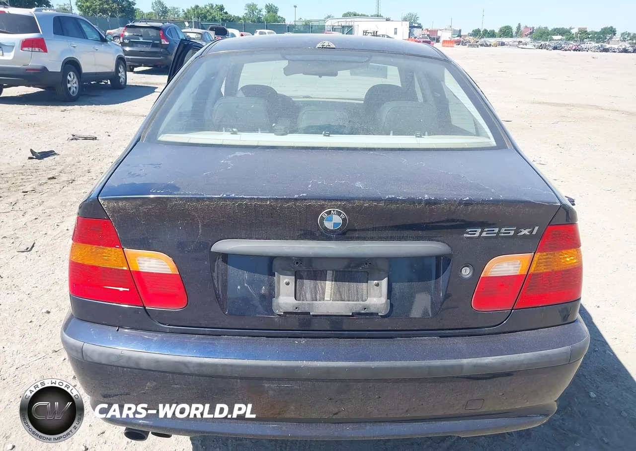 2005 BMW 325Xi VIN:WBAEU33465PR14808 - 16