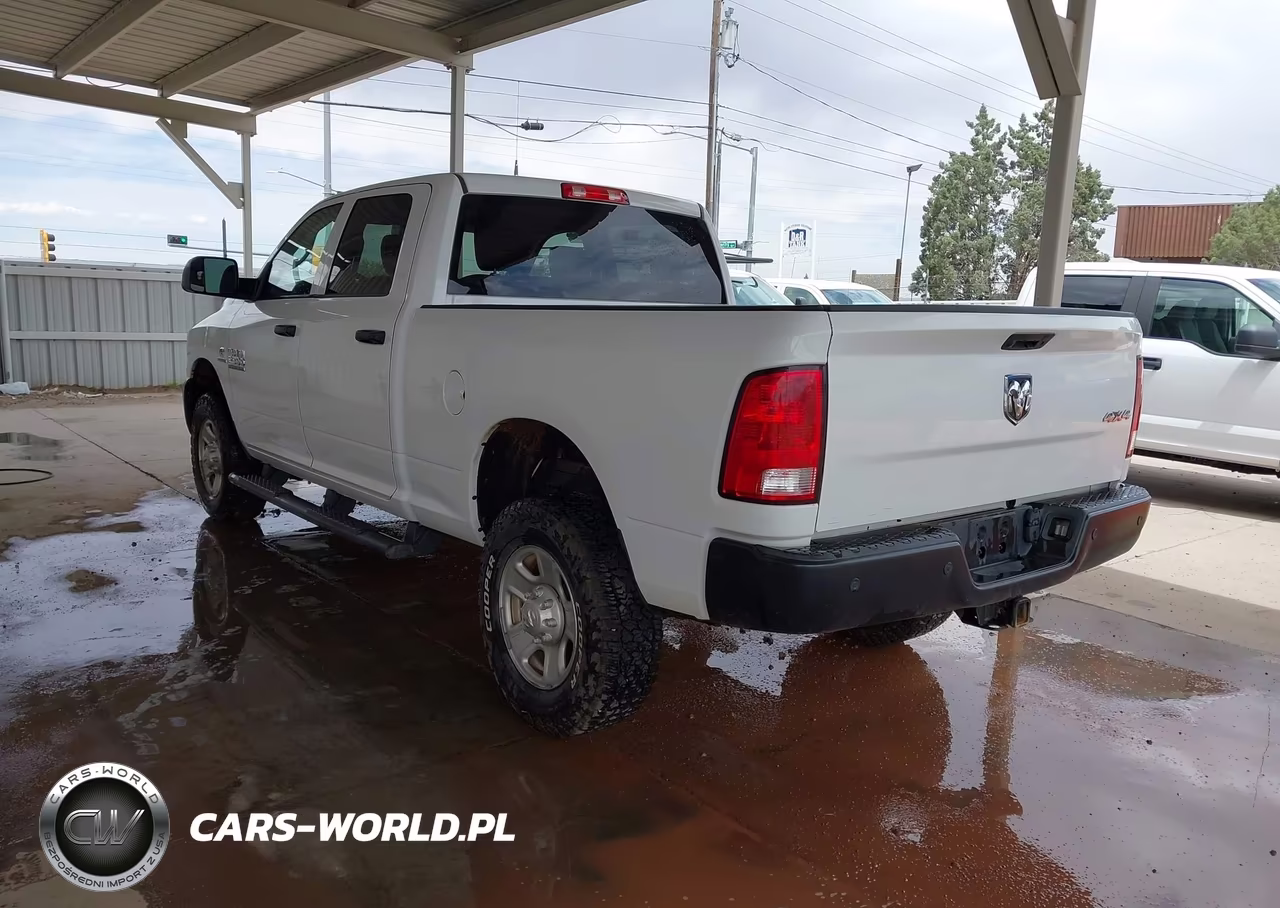 2017 Ram 2500 Tradesman 4X4 6'4 Box VIN:3C6UR5CL2HG678404 - 3