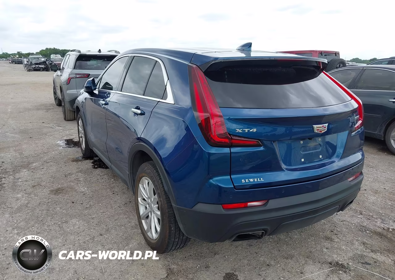 2019 Cadillac Xt4 Luxury VIN:1GYAZAR48KF143827 - 3
