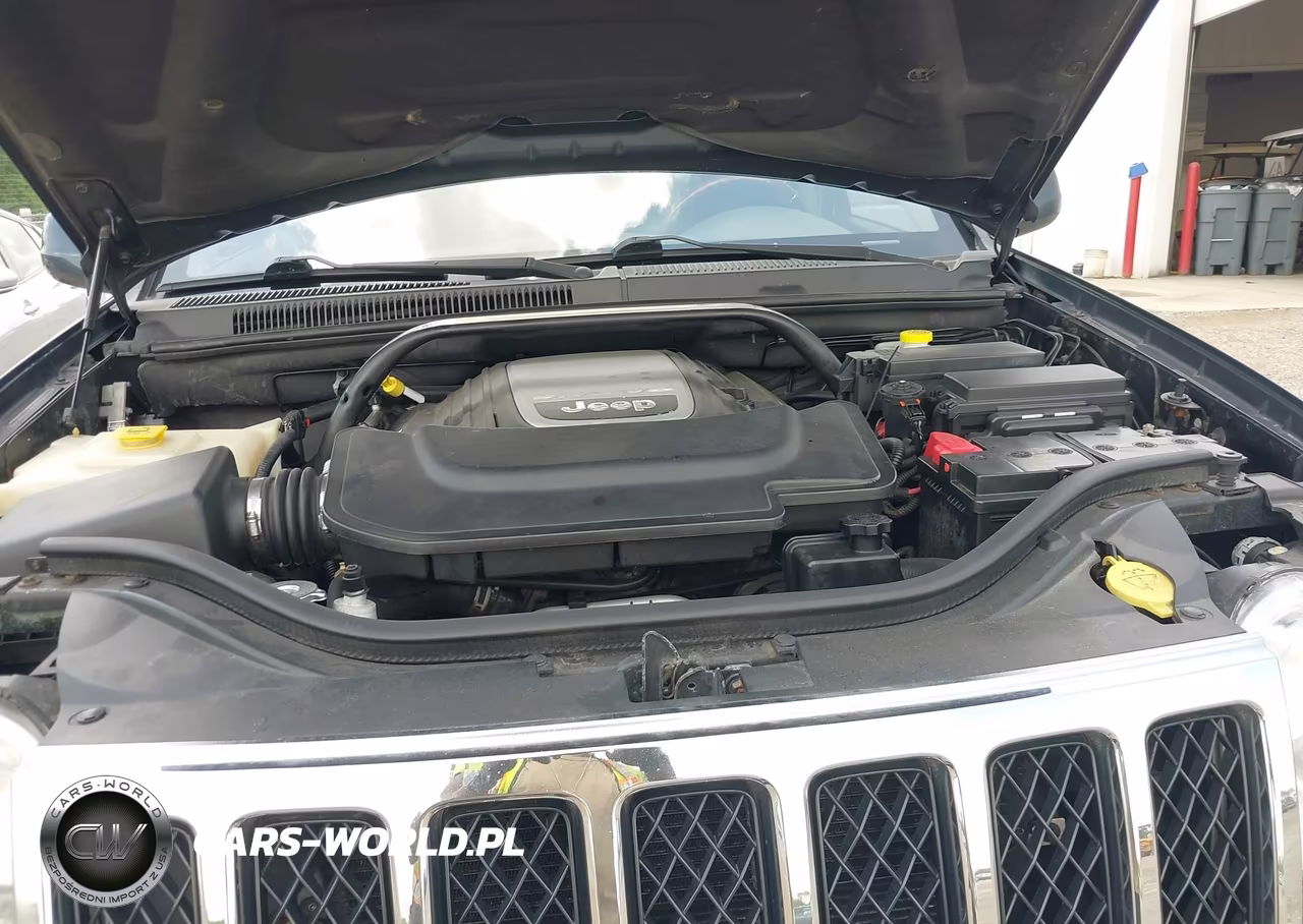 2008 Jeep Grand Cherokee Overland VIN:1J8HR68298C122327 - 10