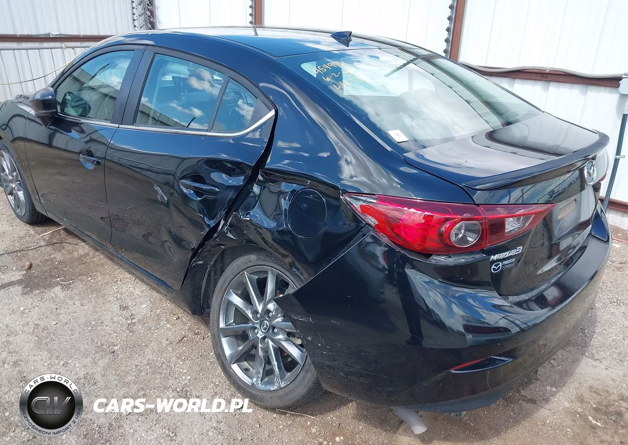 2018 Mazda Mazda3 Touring VIN:3MZBN1V32JM197476 - 6