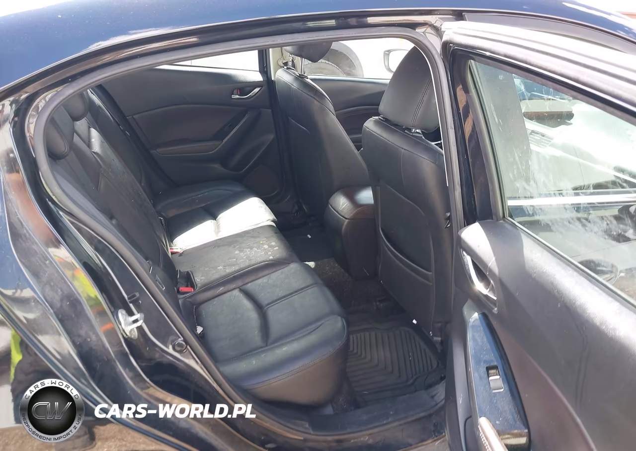 2018 Mazda Mazda3 Touring VIN:3MZBN1V32JM197476 - 8