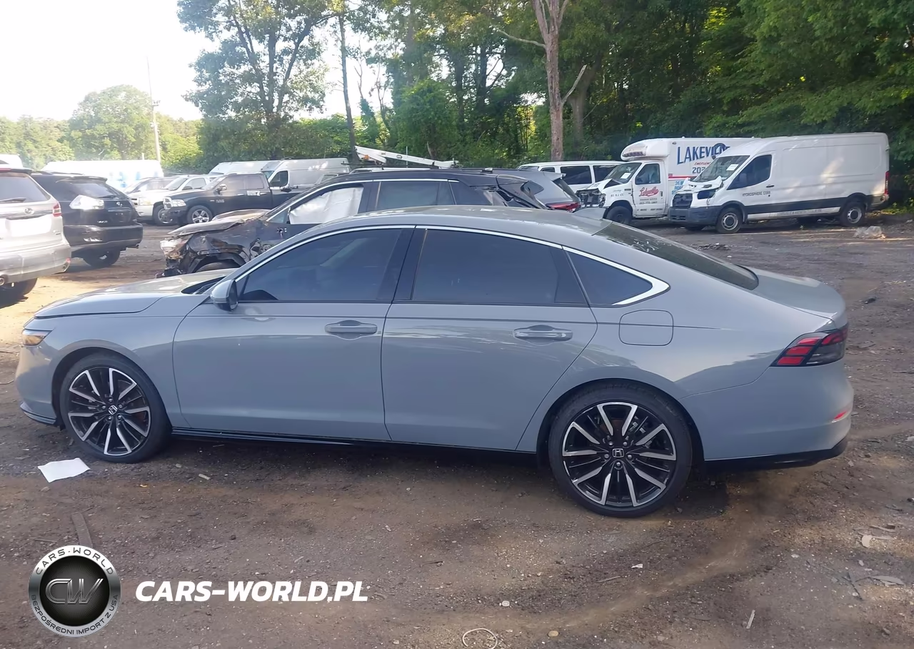 2025 Honda Accord Hybrid Touring VIN:1HGCY2F80SA037286 - 14