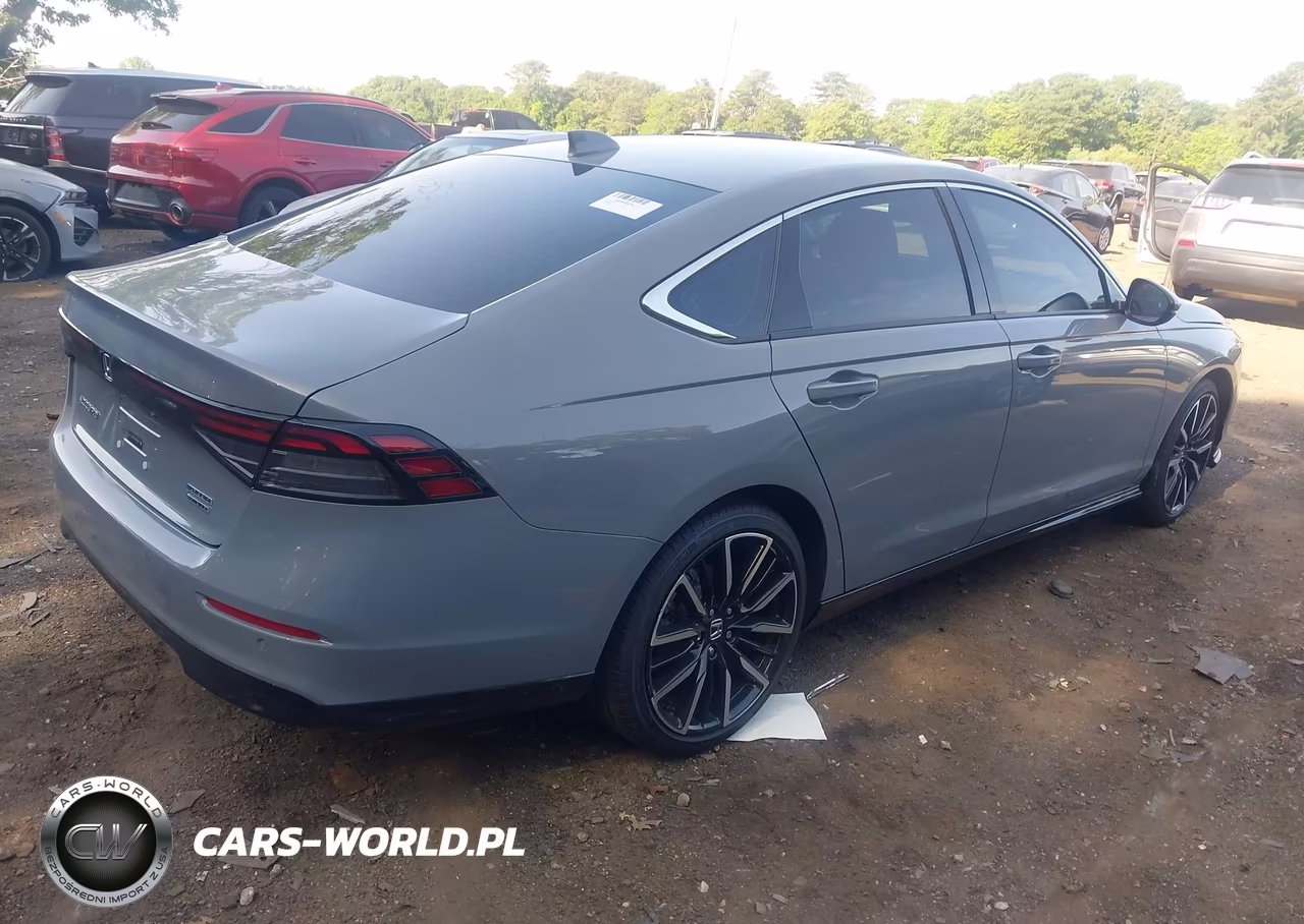 2025 Honda Accord Hybrid Touring VIN:1HGCY2F80SA037286 - 4