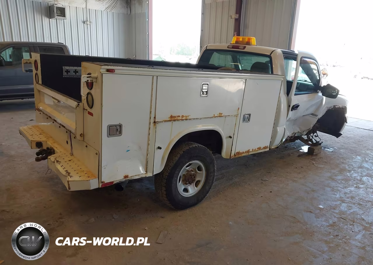 2002 GMC Sierra 2500Hd Standard VIN:1GDHK24U22E135505 - 4