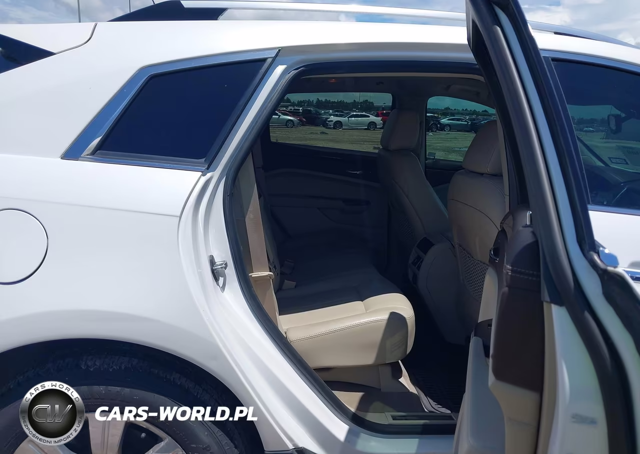 2015 Cadillac Srx Luxury Collection VIN:3GYFNEE38FS557519 - 8
