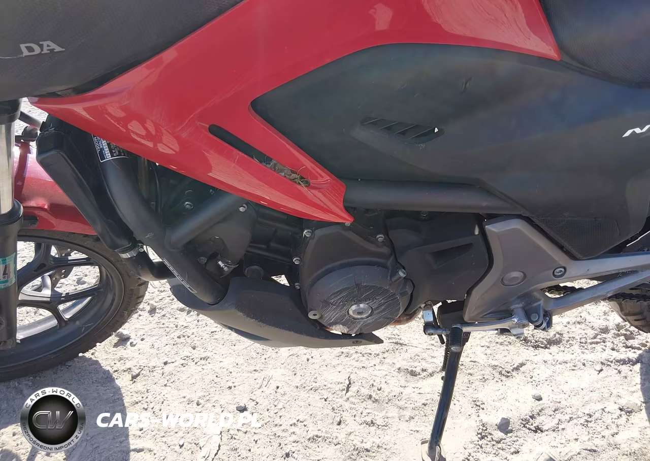2015 Honda Nc700X VIN:JH2RC6302FK100294 - 9