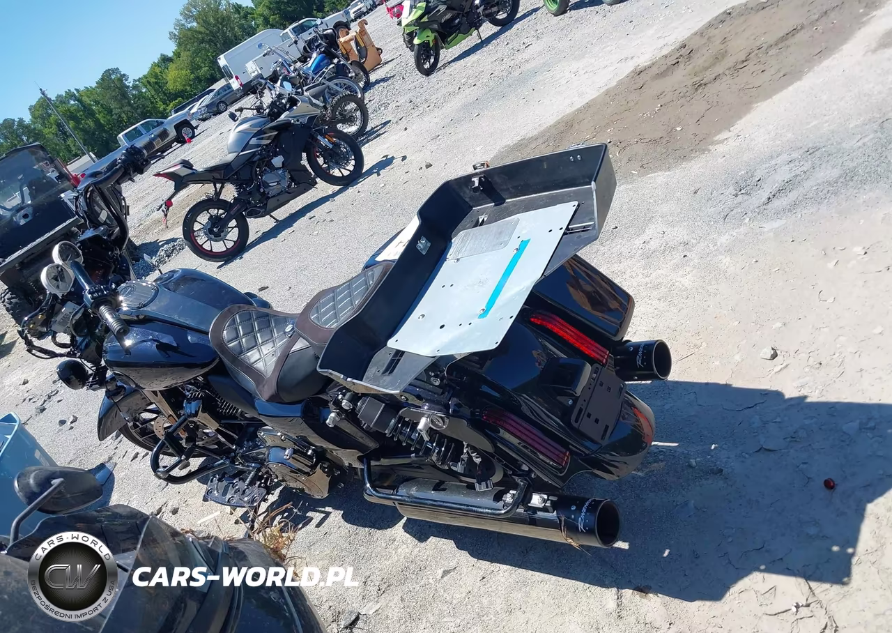 2022 Harley-Davidson Flhxse VIN:1HD1PXL11NB952965 - 3