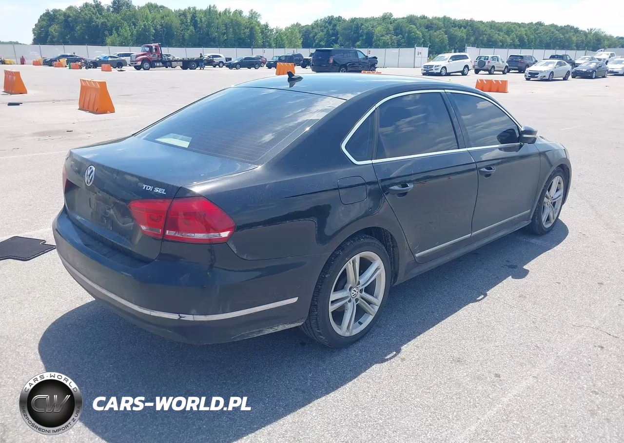 2015 Volkswagen Passat 2.0L Tdi Sel Premium VIN:1VWCV7A30FC094112 - 4
