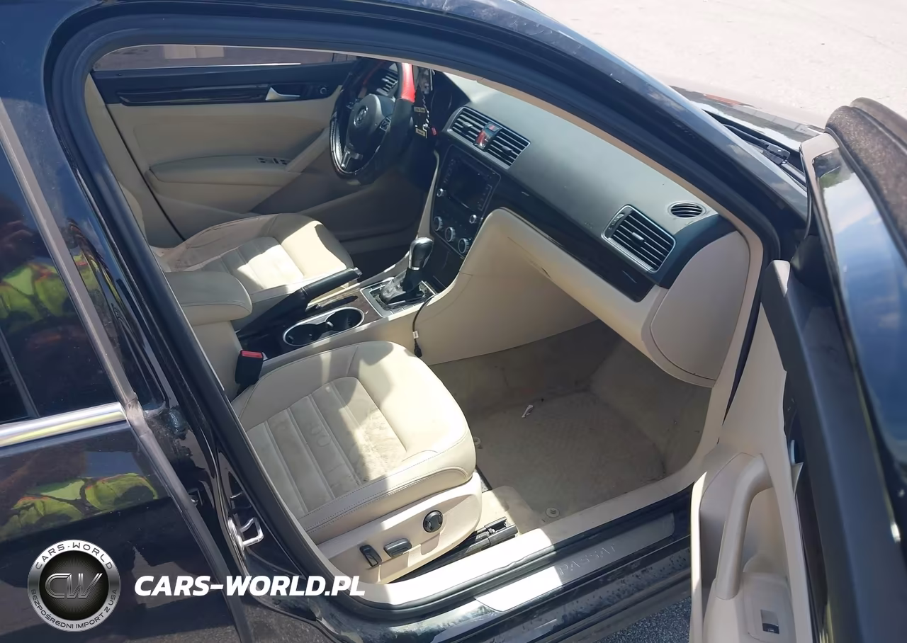 2015 Volkswagen Passat 2.0L Tdi Sel Premium VIN:1VWCV7A30FC094112 - 5