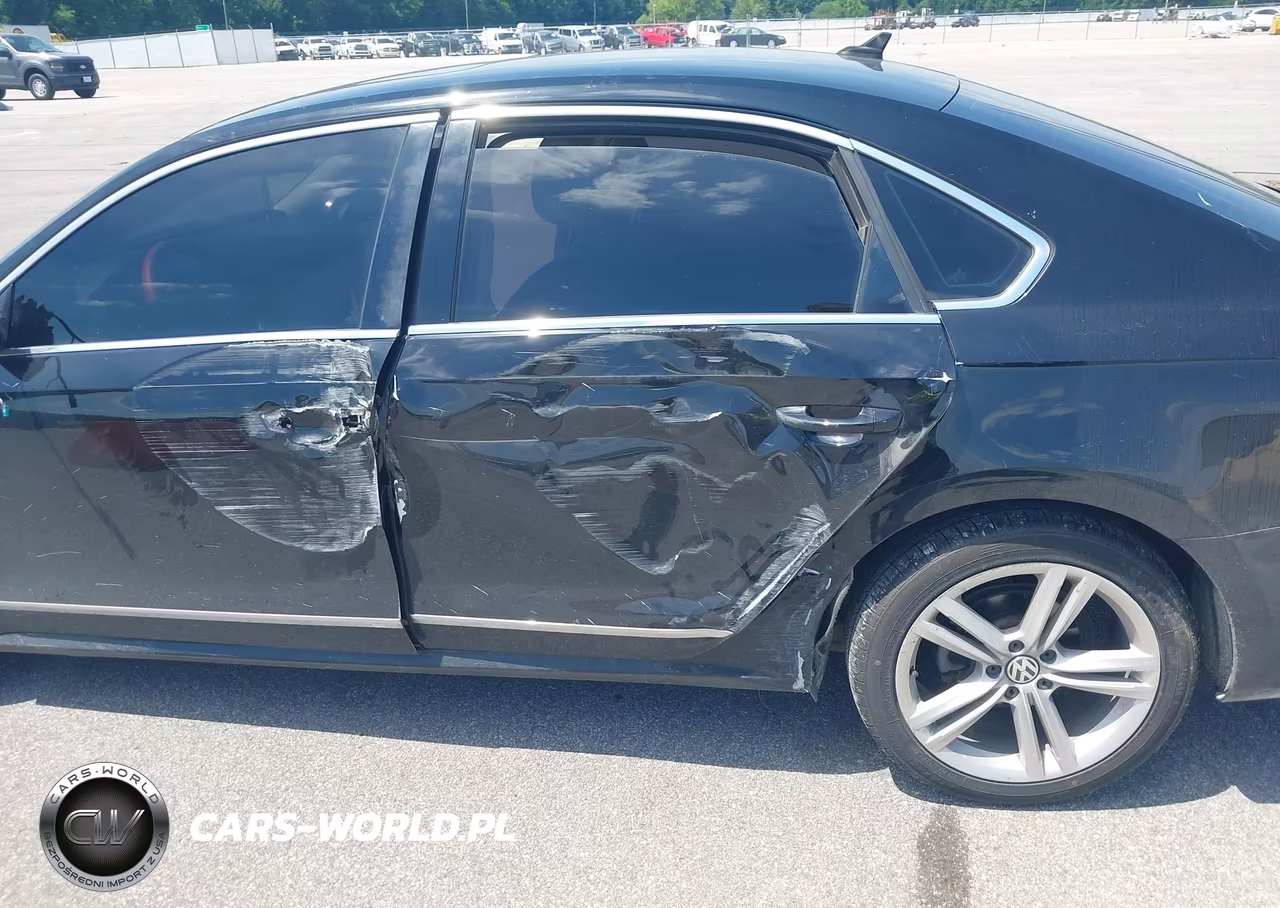 2015 Volkswagen Passat 2.0L Tdi Sel Premium VIN:1VWCV7A30FC094112 - 6
