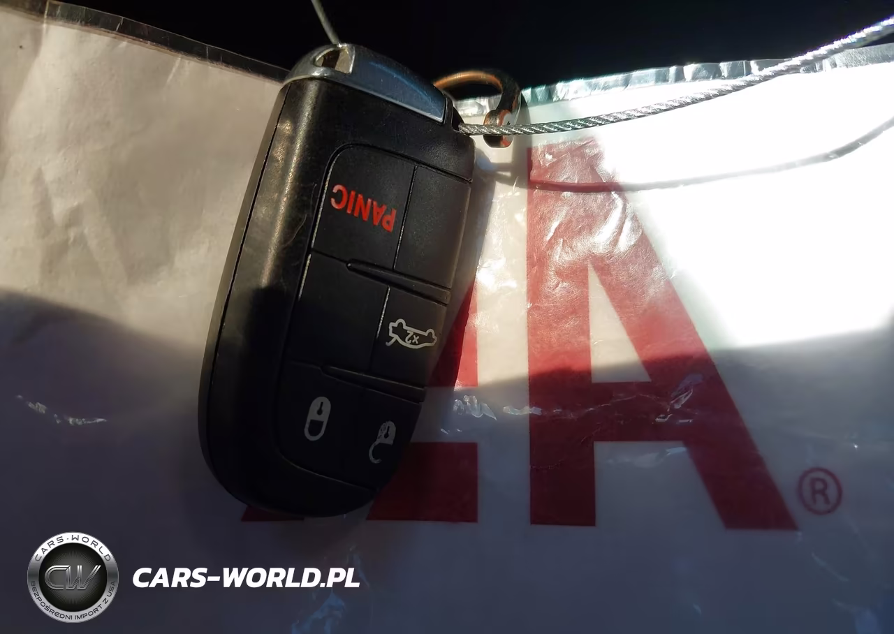 2019 Dodge Challenger Sxt VIN:2C3CDZAG0KH747974 - 11