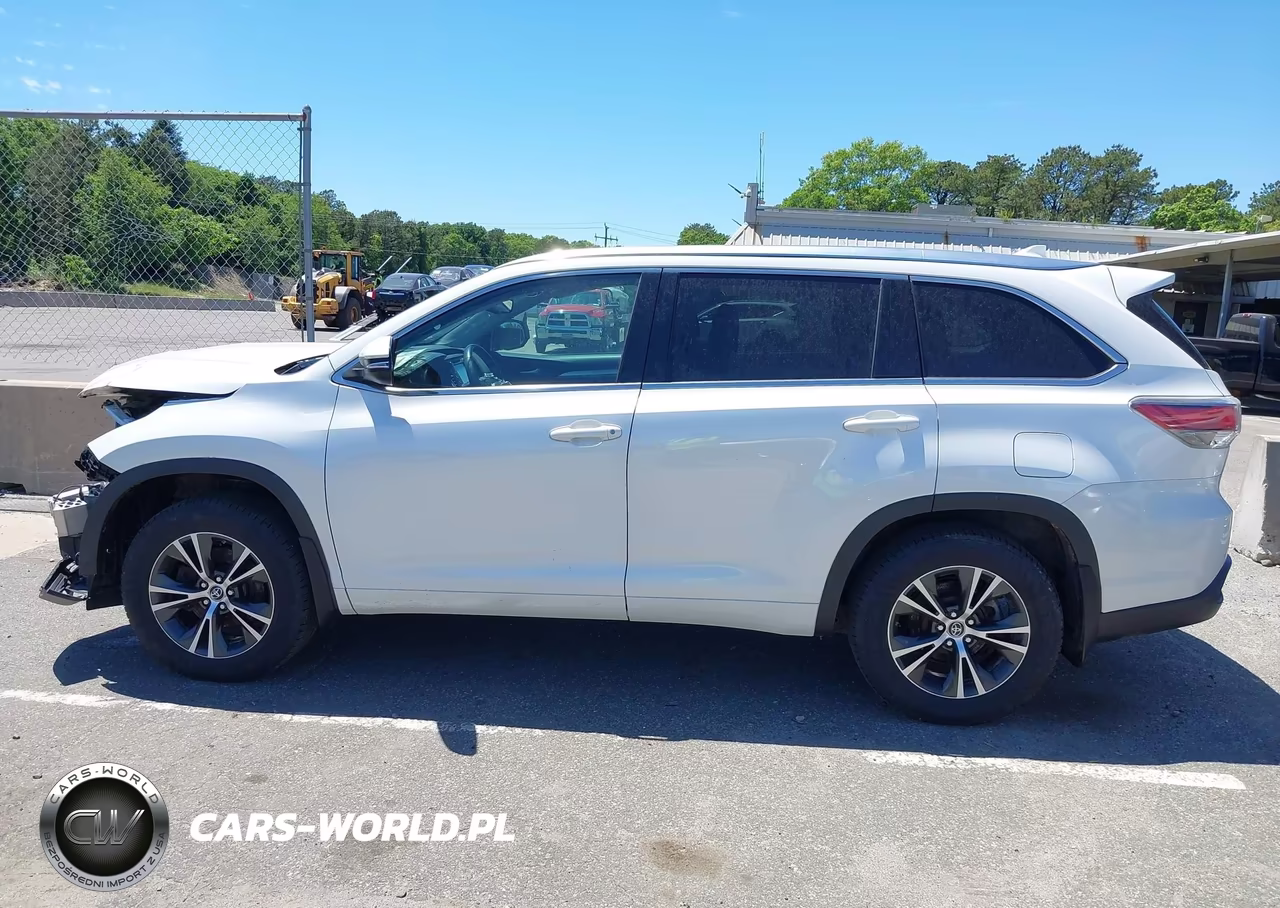 2016 Toyota Highlander Xle V6 VIN:5TDJKRFH8GS266986 - 14